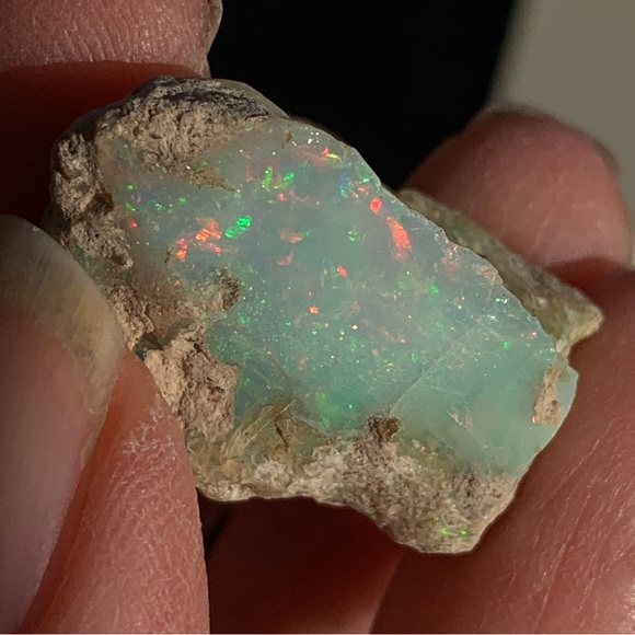 Welo Rough 32.24Ct Natural Ethiopian Play Of Color Rough Opal - Picture 15 of 16